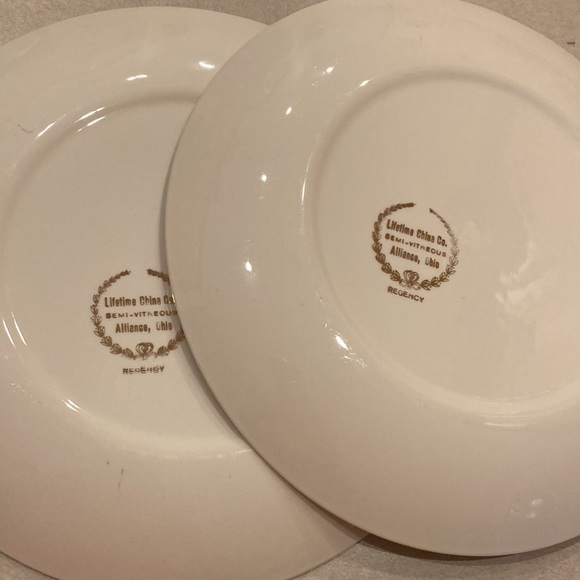 2 dinner plates Knowles (Edwin) regency pattern by Lifetime China Co. - Picture 4 of 4